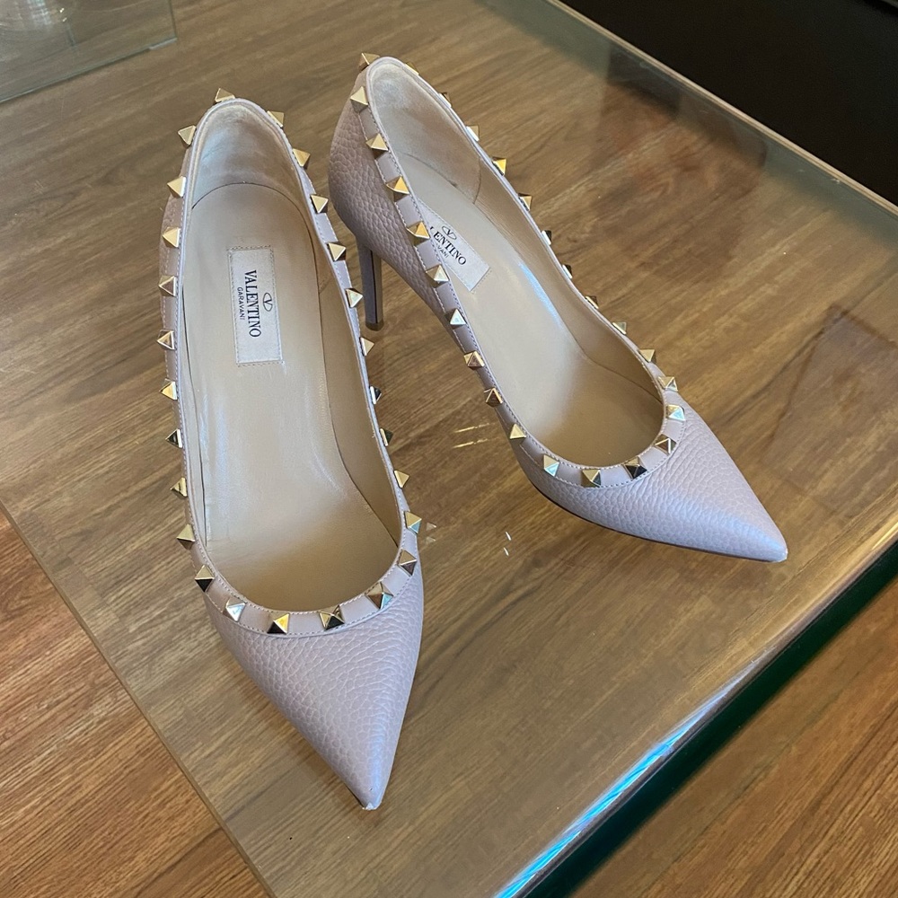 Authentic Valentino Rockstud 85 Pumps Blush in 38.5